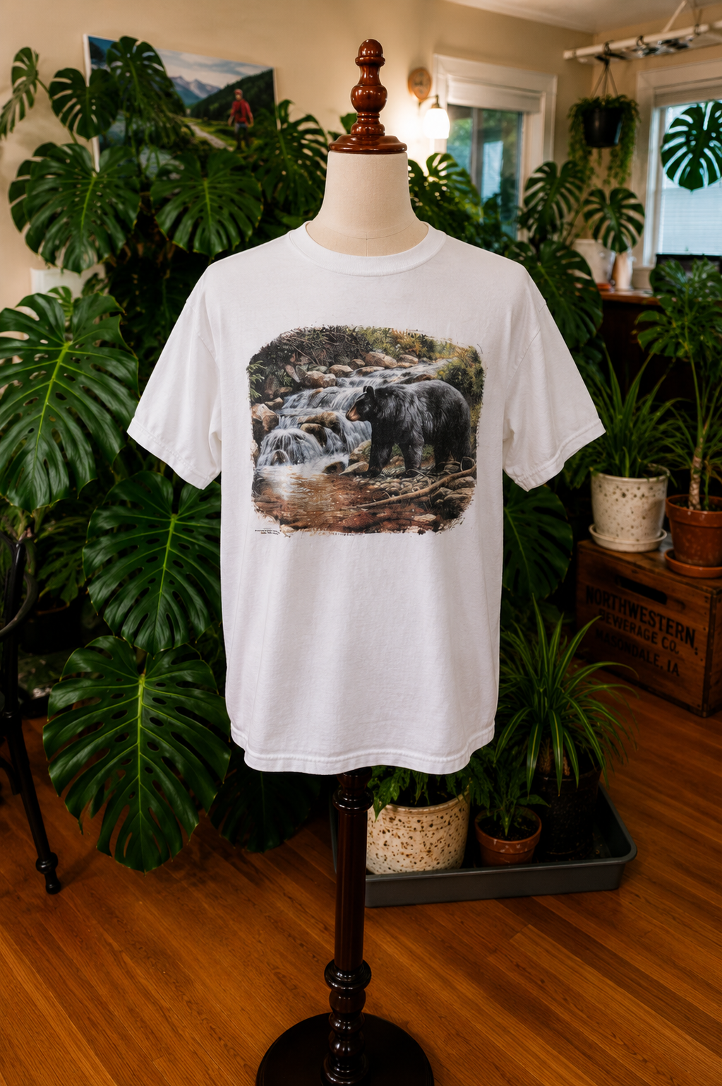 Vintage Black Bear Waterfall Graphic T-Shirt | Kids Large (14–16)