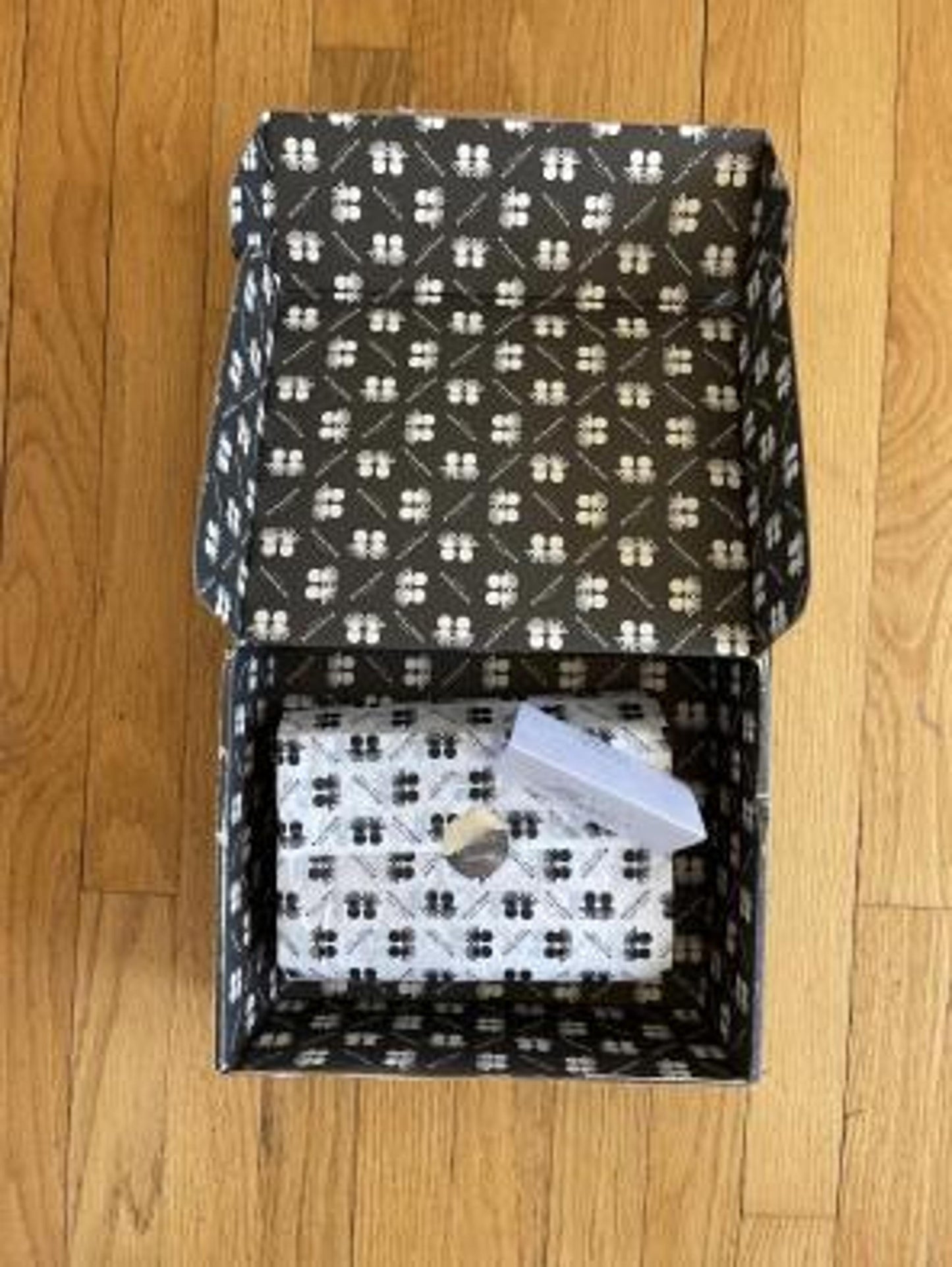 Min & Mon Amantis Crossbody Bag