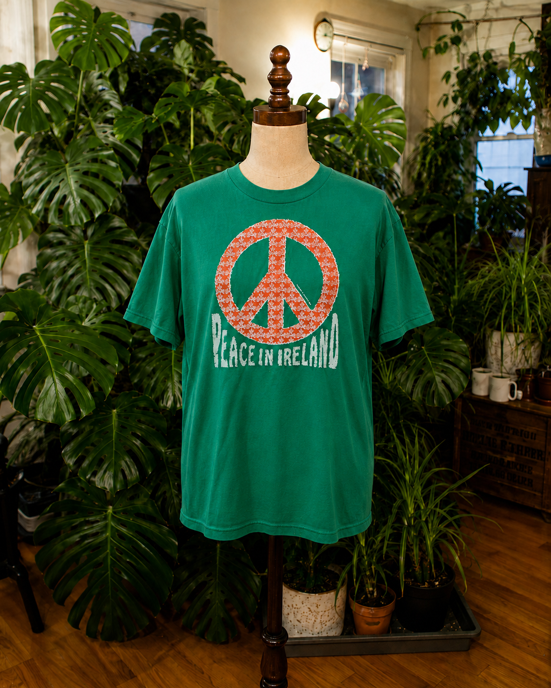 Vintage 1996 Peace in Ireland Graphic T-Shirt
