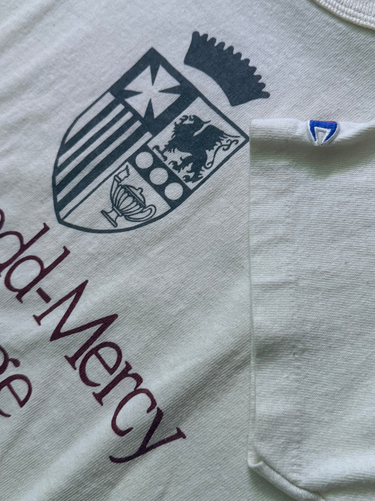Vintage Gwynedd-Mercy College Crest T-Shirt – Off White