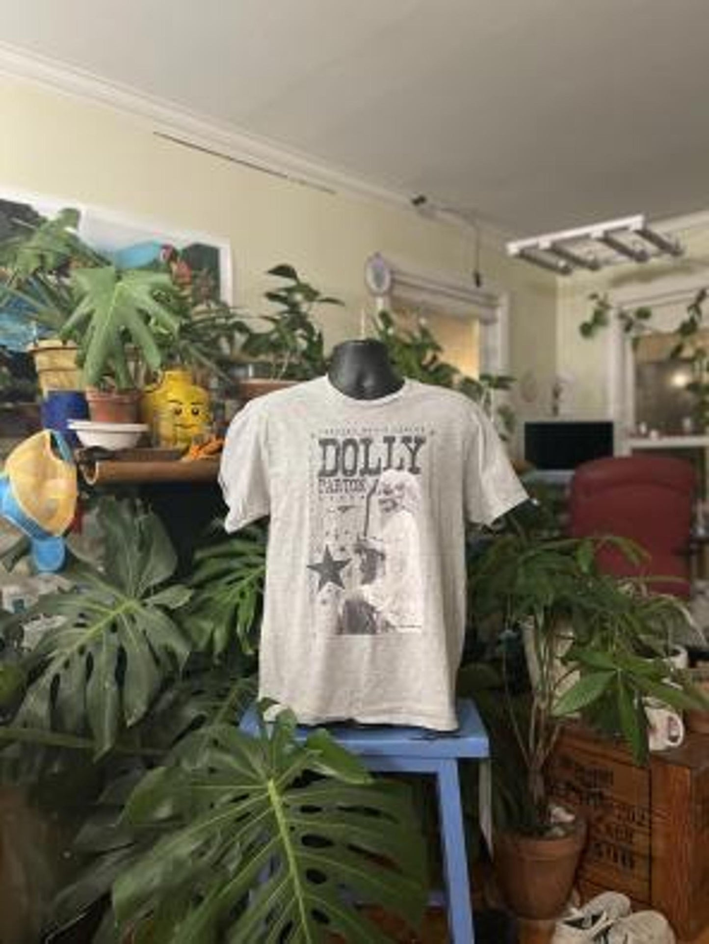 Vintage Dolly Parton Graphic Tee