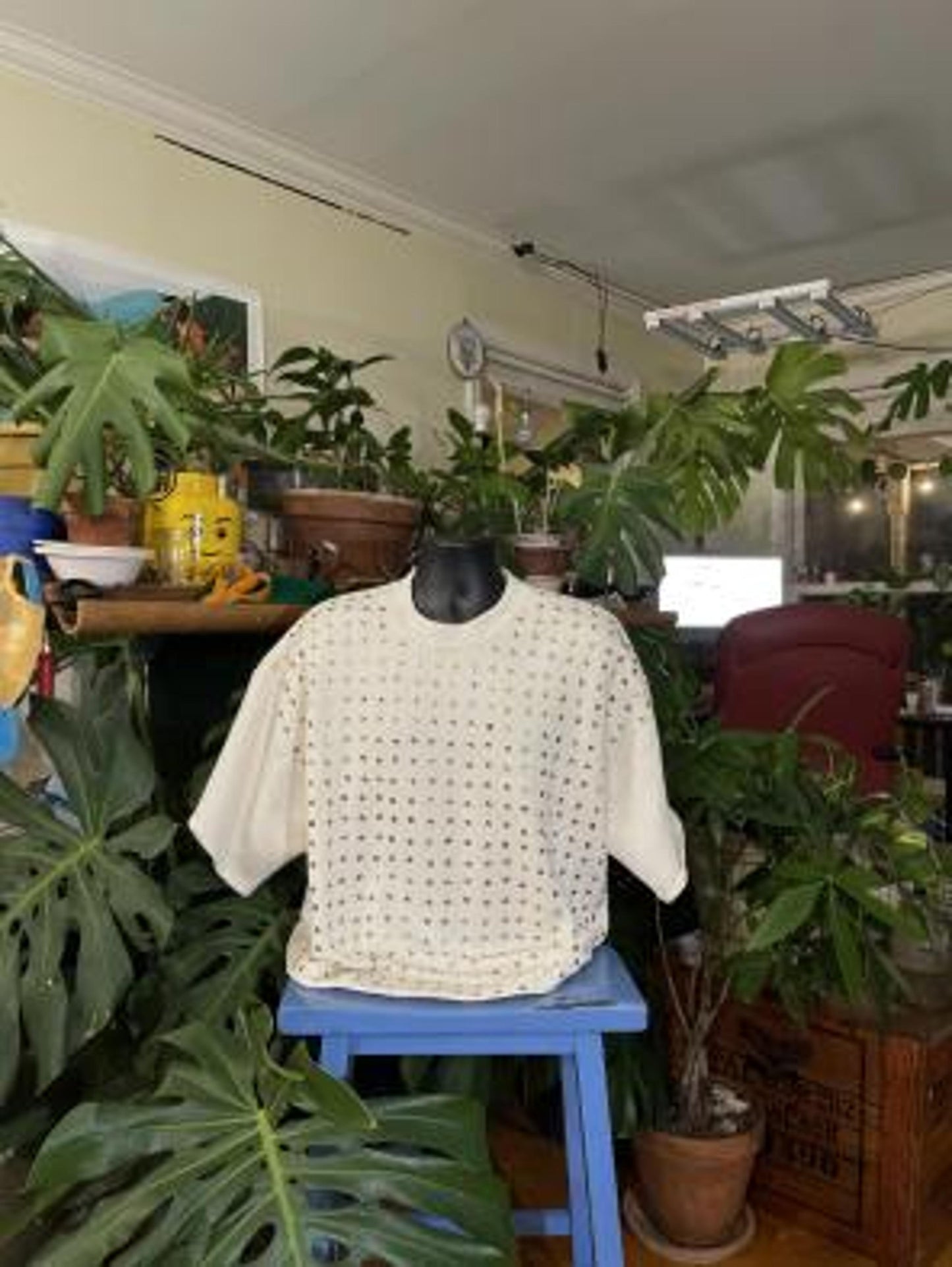 True Vintage Jerzees XL Cream Sequin Sweatshirt